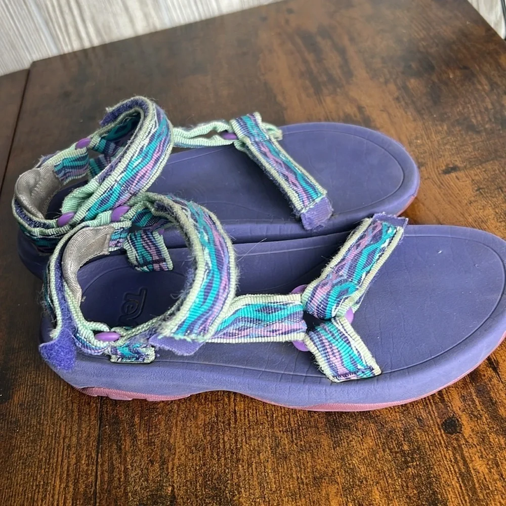 Teva Purple Sport Sandals with Adjustable Straps K Hurricane XLT Youth 1